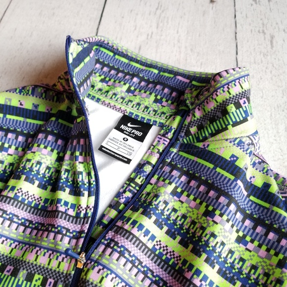🔥Nike Pro 1/2 Zip Aztec print Dri-fit Running - Picture 2 of 7